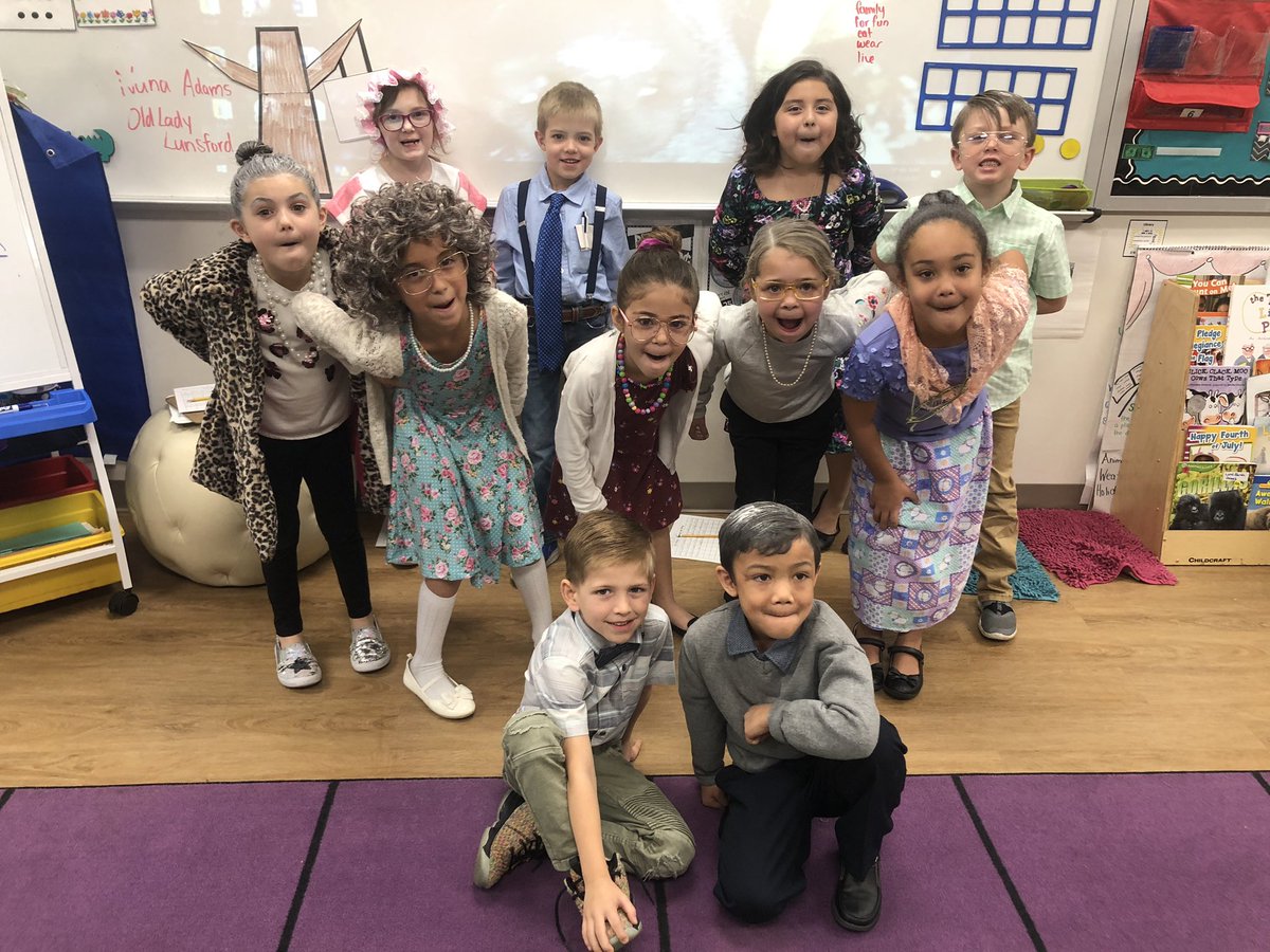 Stephy703's tweet photo. WHERE DID ALL THEIR TEEF GO!? #100daysofschool #LobitLeads https://t.co/hk8gymSbFX