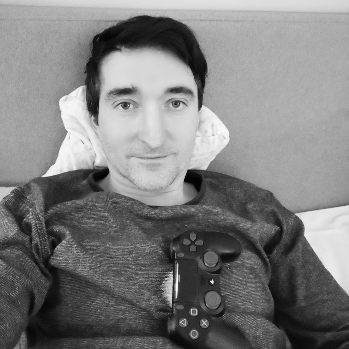StoneTerm's tweet photo. The doc told Matthi he has to stay in the bed because of his fever &amp; sinusitis. After a long sleep today #ps4time #playstation4 https://t.co/9JCbLnssl1