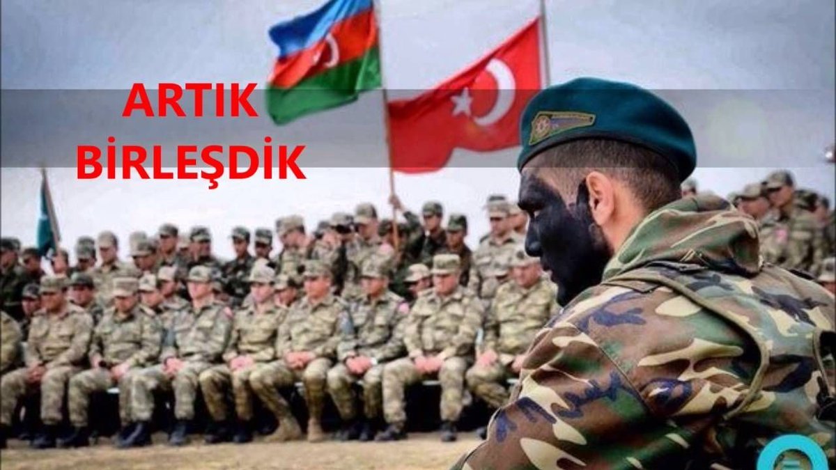 Elciibey1's tweet photo. Biz Azerbaycan Türkleri, Türkiye'de yaşayan soydaşlarımızı asla yanlız bırakmayız. Türkiye'nin şehidi, Azerbaycan'ın şehididir!
#HarekatDevamEtsin https://t.co/rNjFcDIgYf