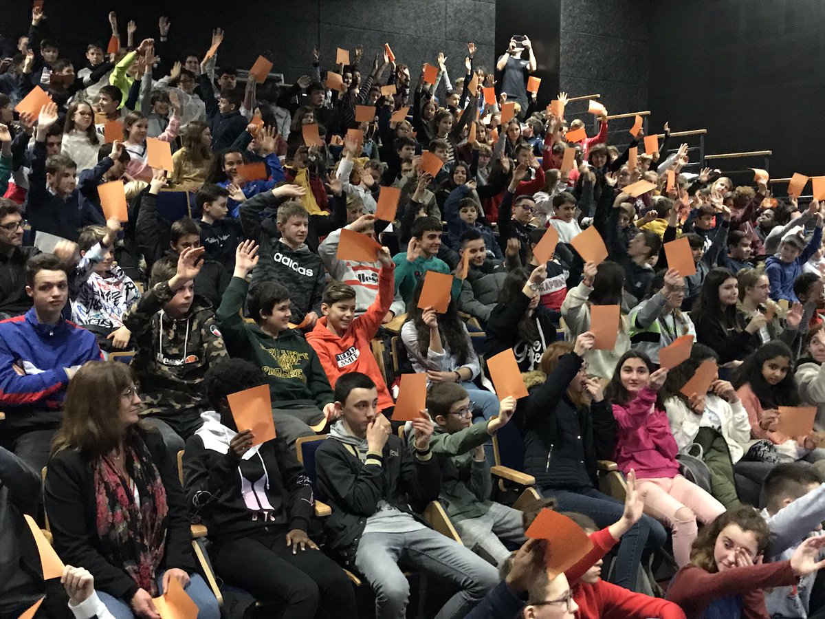 UNSS53's tweet image. La Mayenne débute la #SOP Semaine Olympique et Paralympique avec du Théâtre sur les valeurs de l’olympisme #respect #amitié #excellence @unss @lamayenne @CDOS53 @paysdelaloire