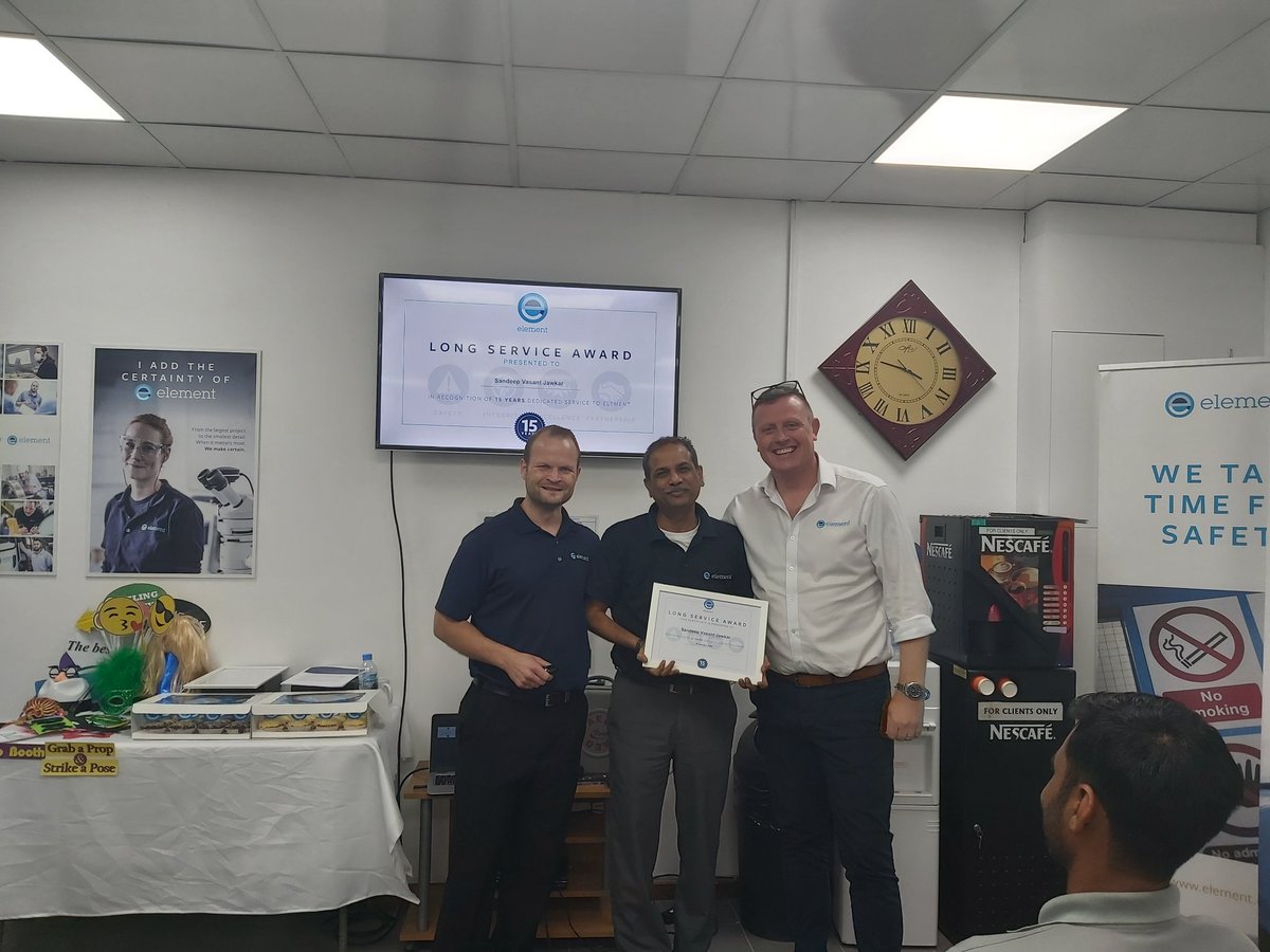 WeAreOneElement's tweet photo. Long Service Award
#Elementdohallc https://t.co/moDLPQvCb8