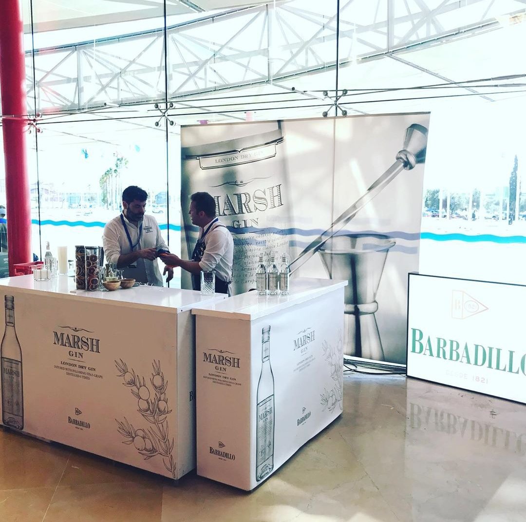 barbadillo's tweet photo. Estamos en @Ginebralia #Málaga con #MarshGin ¿La habéis probado ya? https://t.co/dOn87rXUh2