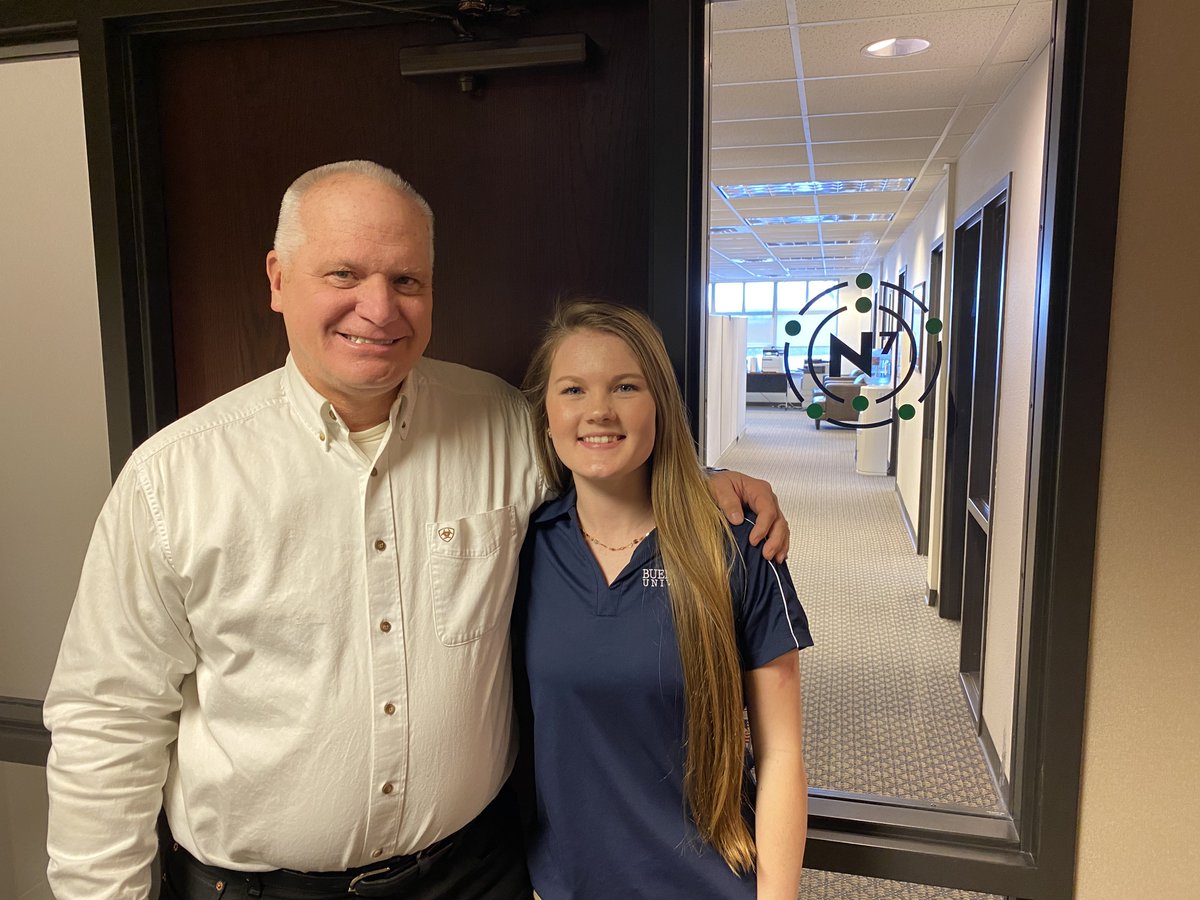 KayLynne Bechen interning with N-7 LLC, Sioux City, IA

Sophomore Business/Marketing/Management major KayLynne Bechen, is experiencing Ag Business on a grand scale this January. Check out her facebook post:

facebook.com/BvuBusiness/ph…