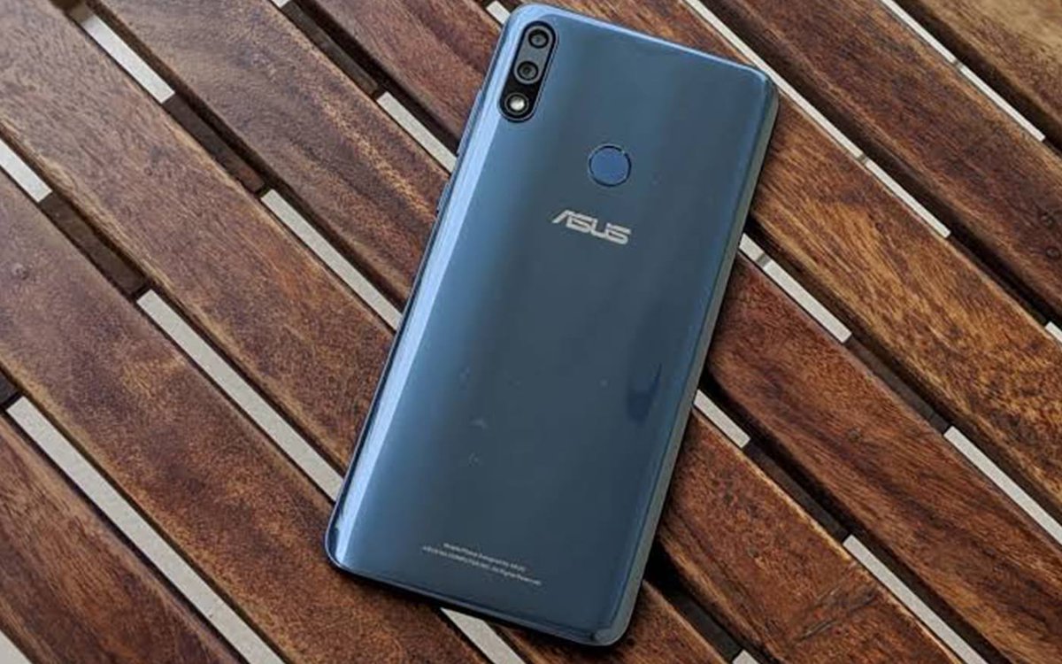OficinadaNet's tweet photo. Zenfone Max Pro (M2) começa a receber beta do Android 10 -> https://t.co/KsA096NTdn #smartphones #zenfonemaxpro(m2) | Por @wagnerpedrogba https://t.co/ESG8Rv0Zpt