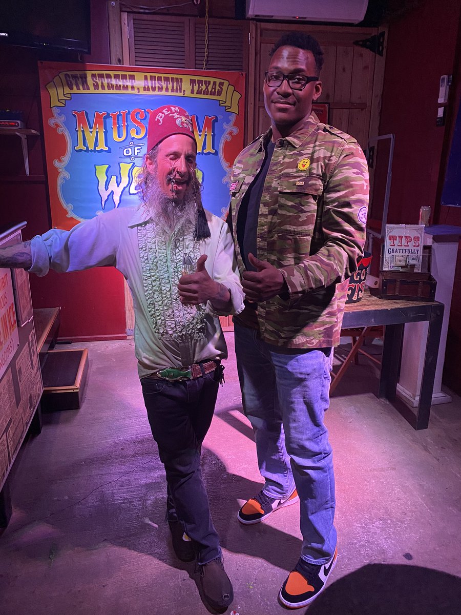 Partty_Guy's tweet photo. Went to the Museum of the weird the other day. Really crazy, sis had the mean fish eyes going for him.
.

.

#austin #austintx #museumoftheweird #fisheyes #weird #weirdart #reallyweirdstuff #reallyweird #lol https://t.co/YqiB8sh71H