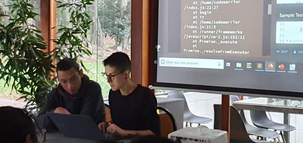 CarambolaTech's tweet photo. Nosso primeiro CaramTalks do anos foi sobre Coding Dojo. Para falar sobre o tema convidamos o programador e mentor de hard skills aqui da Carambola Leonardo Kakitani https://t.co/iisuA3WSIG