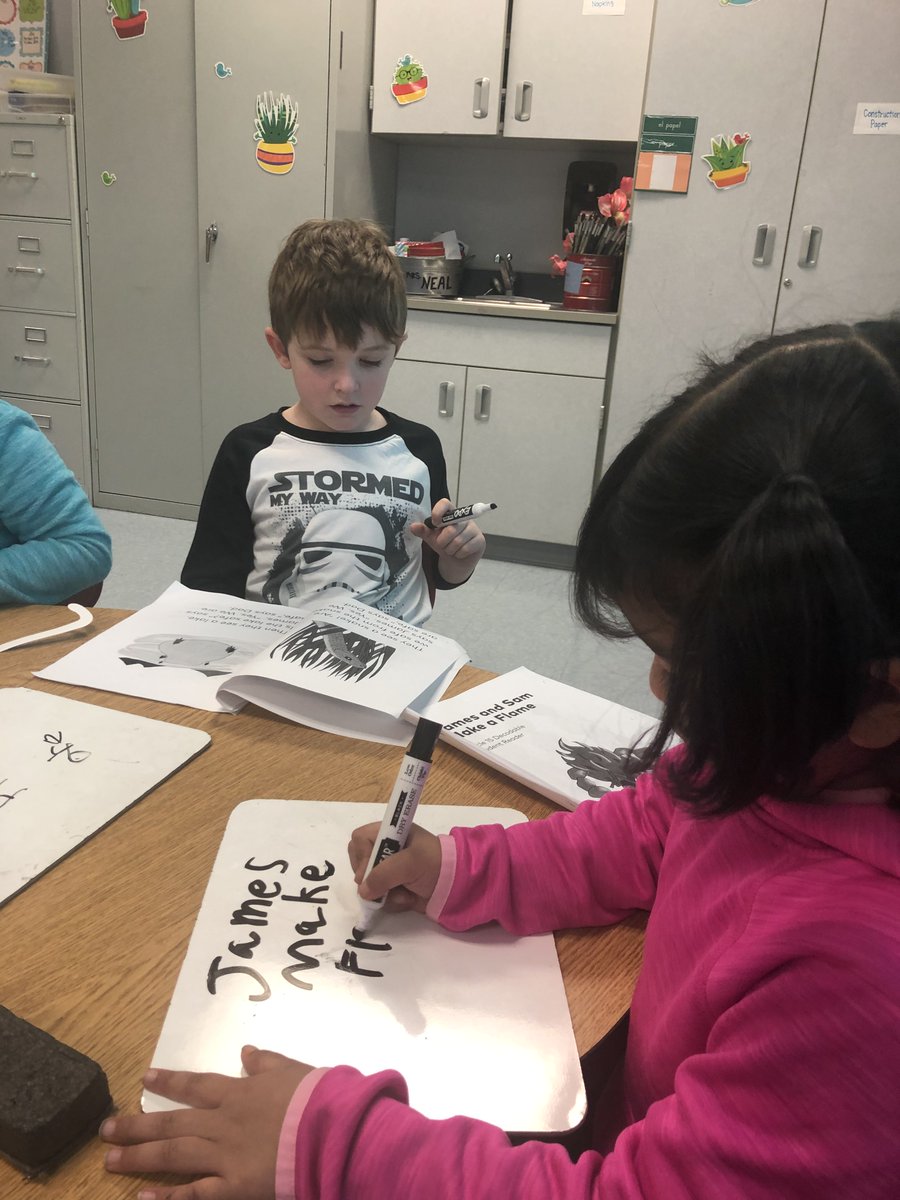 HEScotties's tweet photo. These scholars went on a long vowel hunt! Students searched their reading story for โsneaky eโ words. #164scottie #workpurposefully #workhard #ThisIsHighland https://t.co/1brCPhQjNA