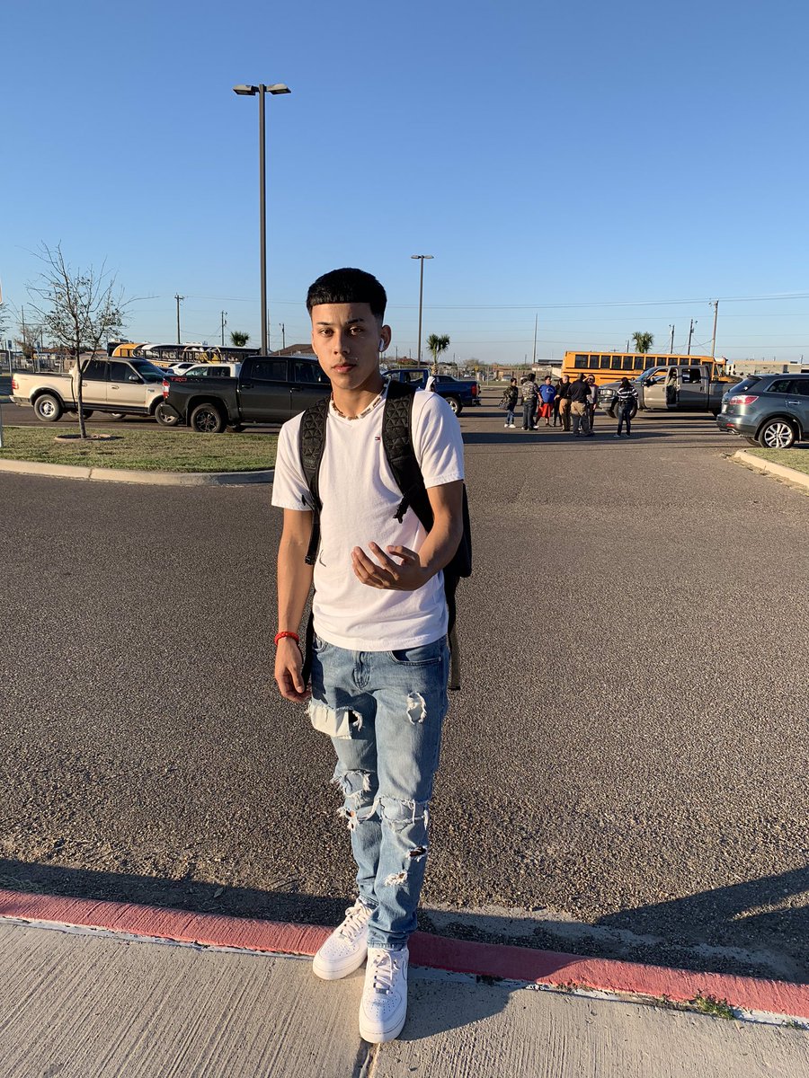 htxmadearmani's tweet photo. 🚶🏽 https://t.co/kTWzUQtg84