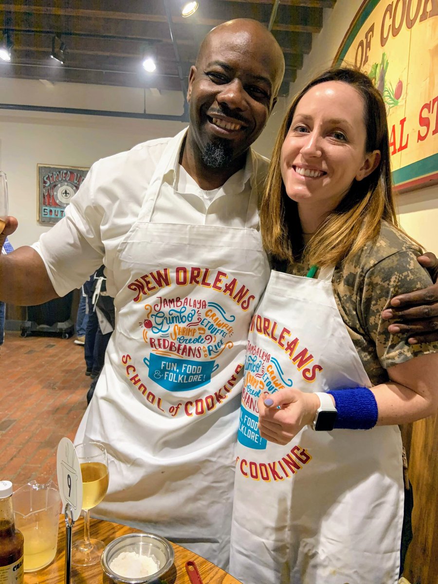 Netchex's tweet image. Just like Sunday family dinners, food helped make our latest team building event a huge success. A big thank you to @NOCookingSchool for hosting our Sales &amp;amp; Marketing Team last week for a terrific #Chopped-style cooking competition! #Netchex #TeamBuilding