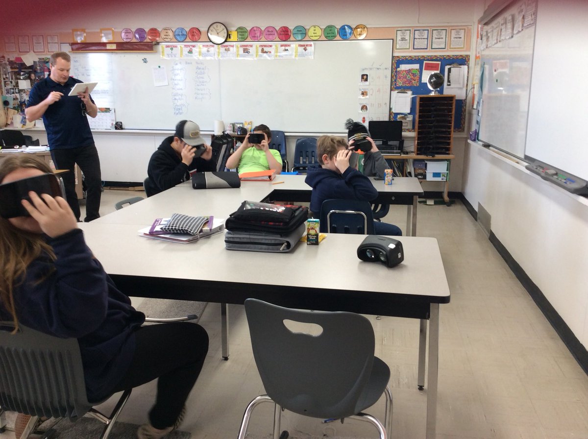 VR Tour with Doug today to explore Canadian geography in SOC 8