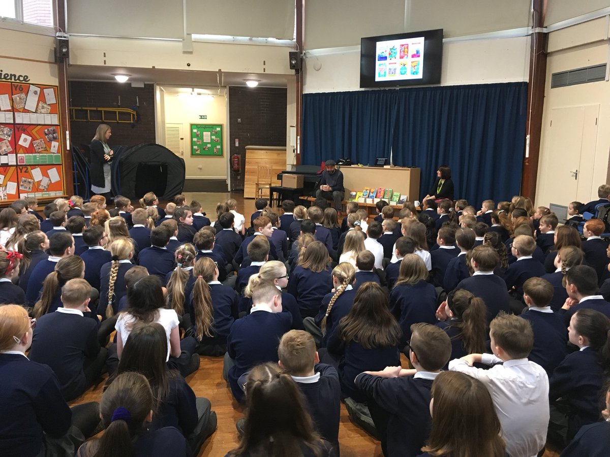 SpringCottagePS's tweet image. KS2 loves their author visit with Phil this morning! Thank you @hull_libraries #SpringCottageReading
