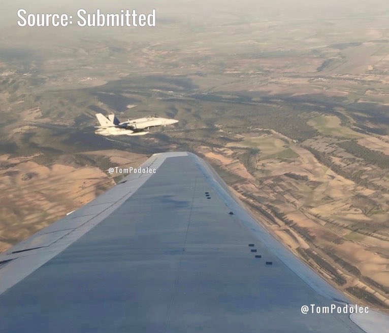 EP3gKuBW4AEva5i?format=jpg&name=900x900