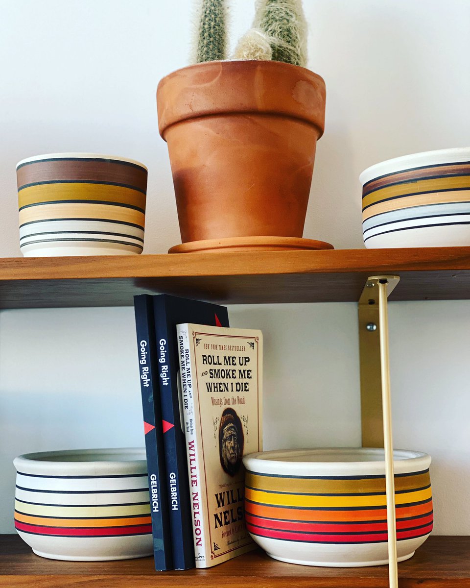 hifiespresso's tweet photo. In good company 🌵. #monday #pottery #claystreet #cactus #coffee #coffeeshop https://t.co/eOPgWz6s71