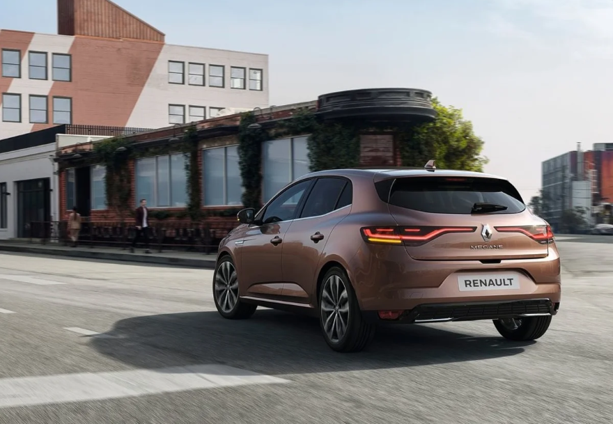 BlueChipDealers's tweet photo. Introdcuing the new Renault Megane for 2020. 

The 4 kW/156 Nm 1.6-litre petrol and 97 kW/205 Nm 1.2-litre turbopetrol engines will be available along with the 6-speed manual and 7-speed dual-clutch automatic transmission choices.

#BlueChipDealers https://t.co/EFqmERYVbJ