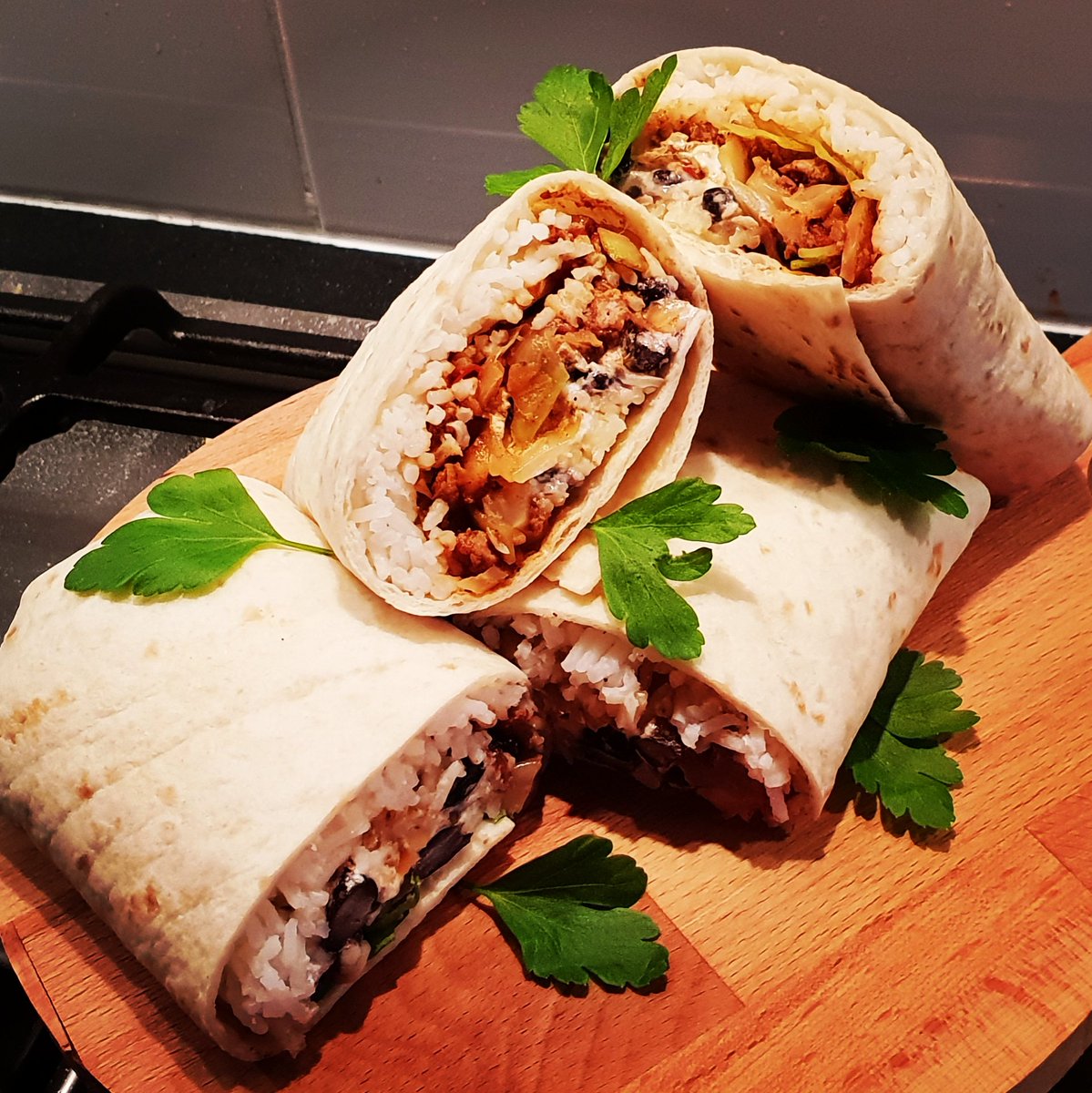 kokkiescooking's tweet photo. Burrito #recipe on https://t.co/4jNR6yoC5z #food #foodporn #foodpics #foodie #yum #cook #cooking #homecook #homemade #homecooking #instafood #instafoodie #comfortfood #healthy #healthyfood #mexicanfood #texmexfood #texmex #burrito #beefburrito #fastfood #americanfood https://t.co/2Zxk7FnMop