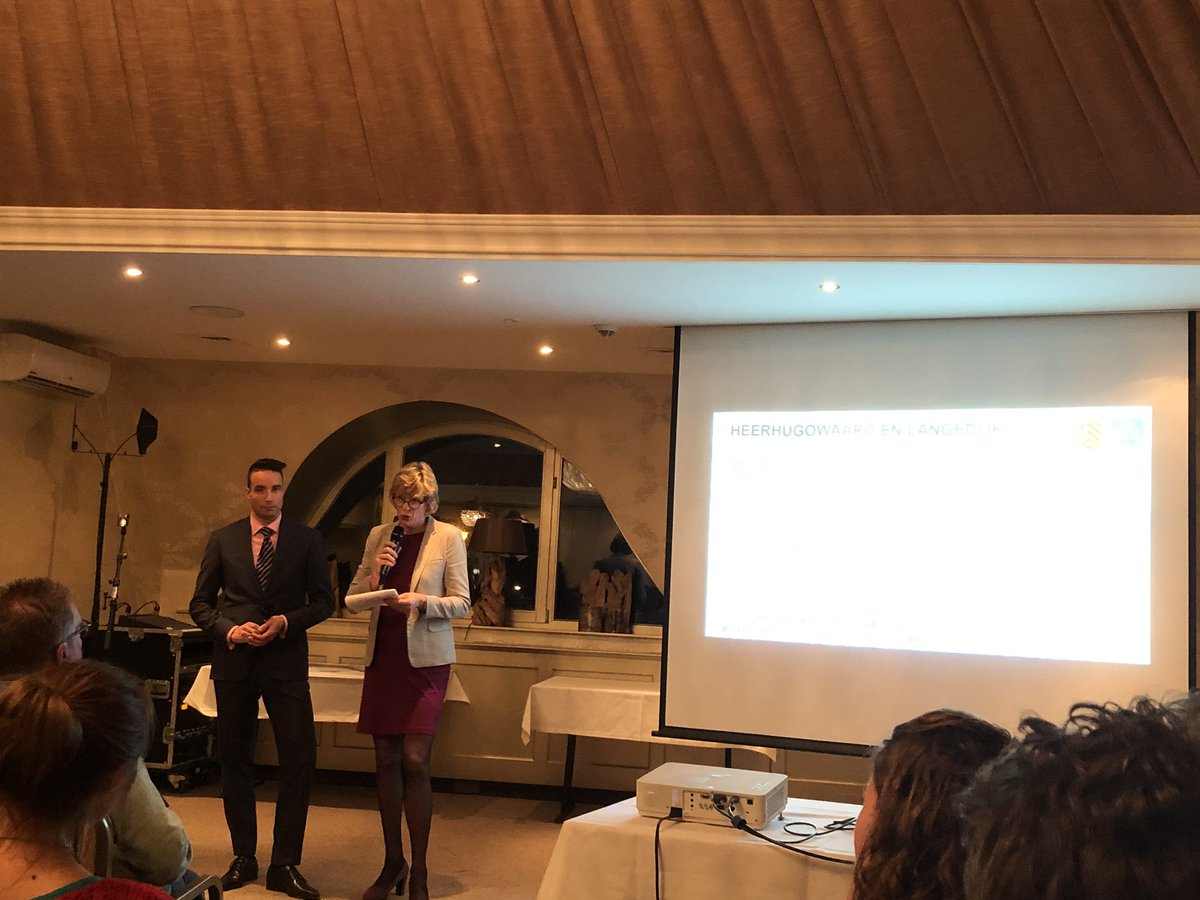 Inleiding van de workshop Werklocaties en Retailvisie <a href="/GemHHW/">Gemeente Heerhugowaard, in Memoriam</a> en @GemLdijk door wethouders @monique_stam en <a href="/jasper_nieuw/">Jasper Nieuwenhuizen</a>