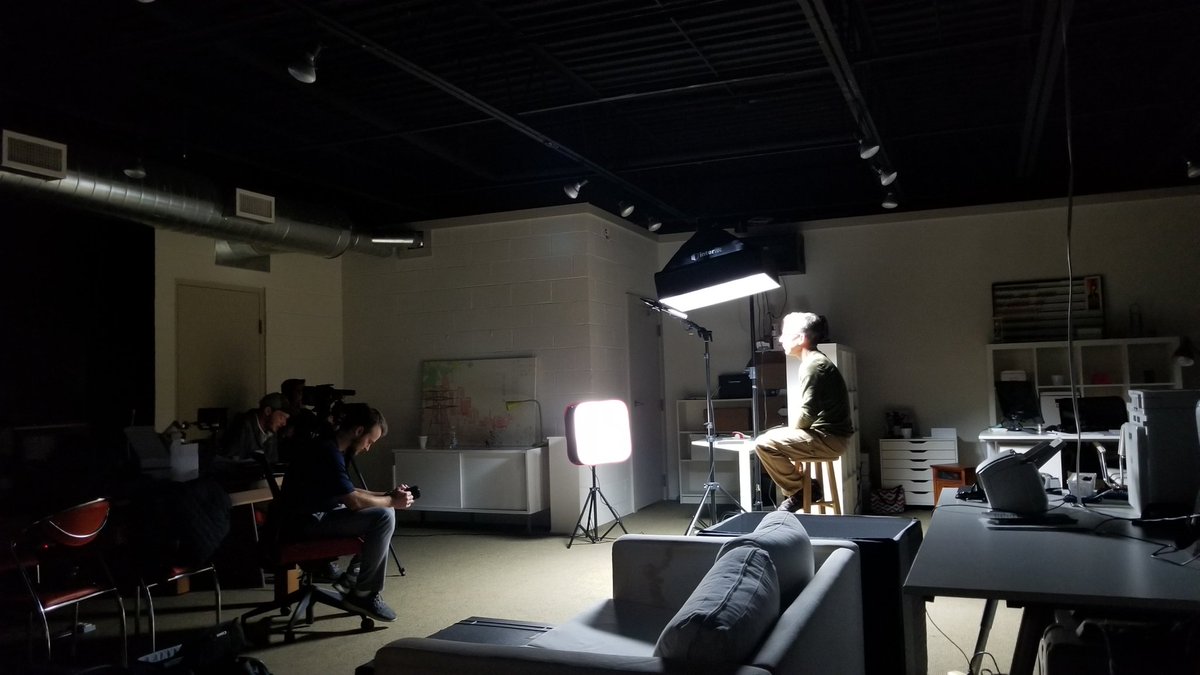 NaloxBox tweet media