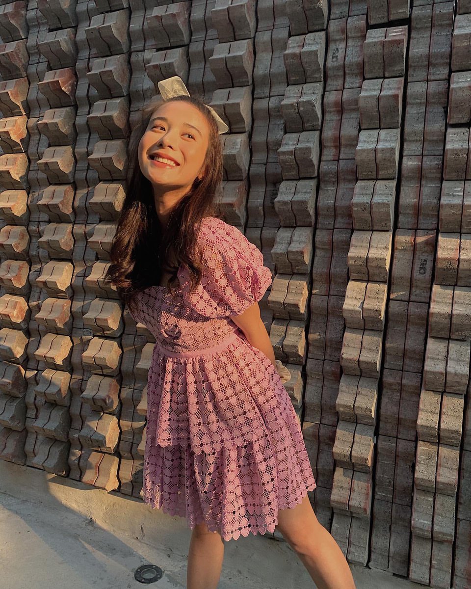 💘 exhibitspace @selfportraitbangkok anna_whatshelikes 🐥