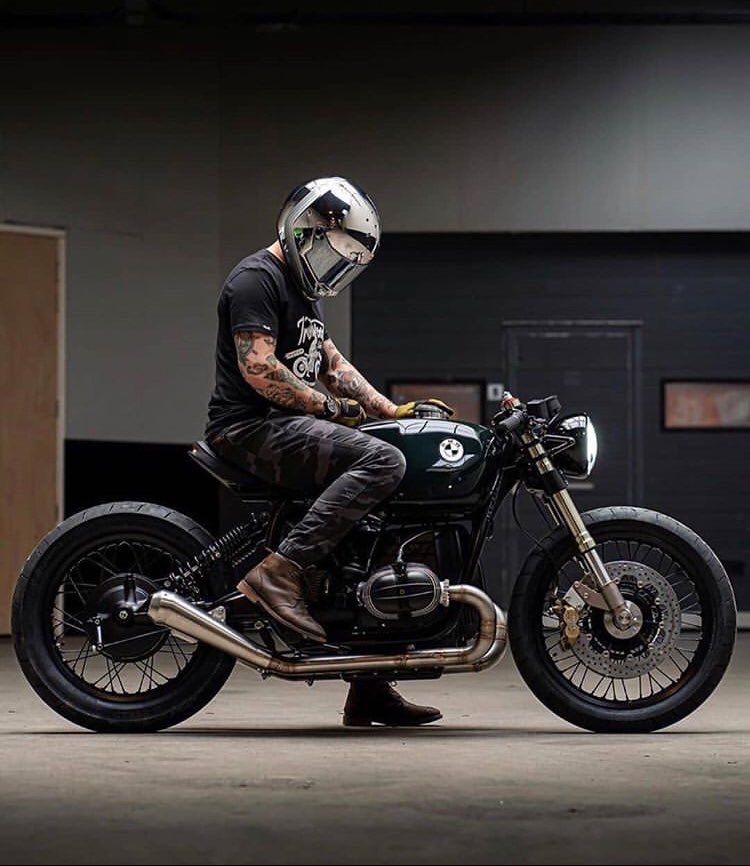 GC_BEARDS's tweet photo. Monday Monday!!! #gentlemanscorner #sandiego #beard #shaving #grooming #skincare #hairstyle #care #moto #style #hat #fashion #vwbus #motorcycle #triumph #harleydavidson #indianmotorcycle #bobber #caferacer #vintage #roughandloyal #mootes #qaveman #rokker #kriega #nexxhelmets https://t.co/DLzdHWAm6j