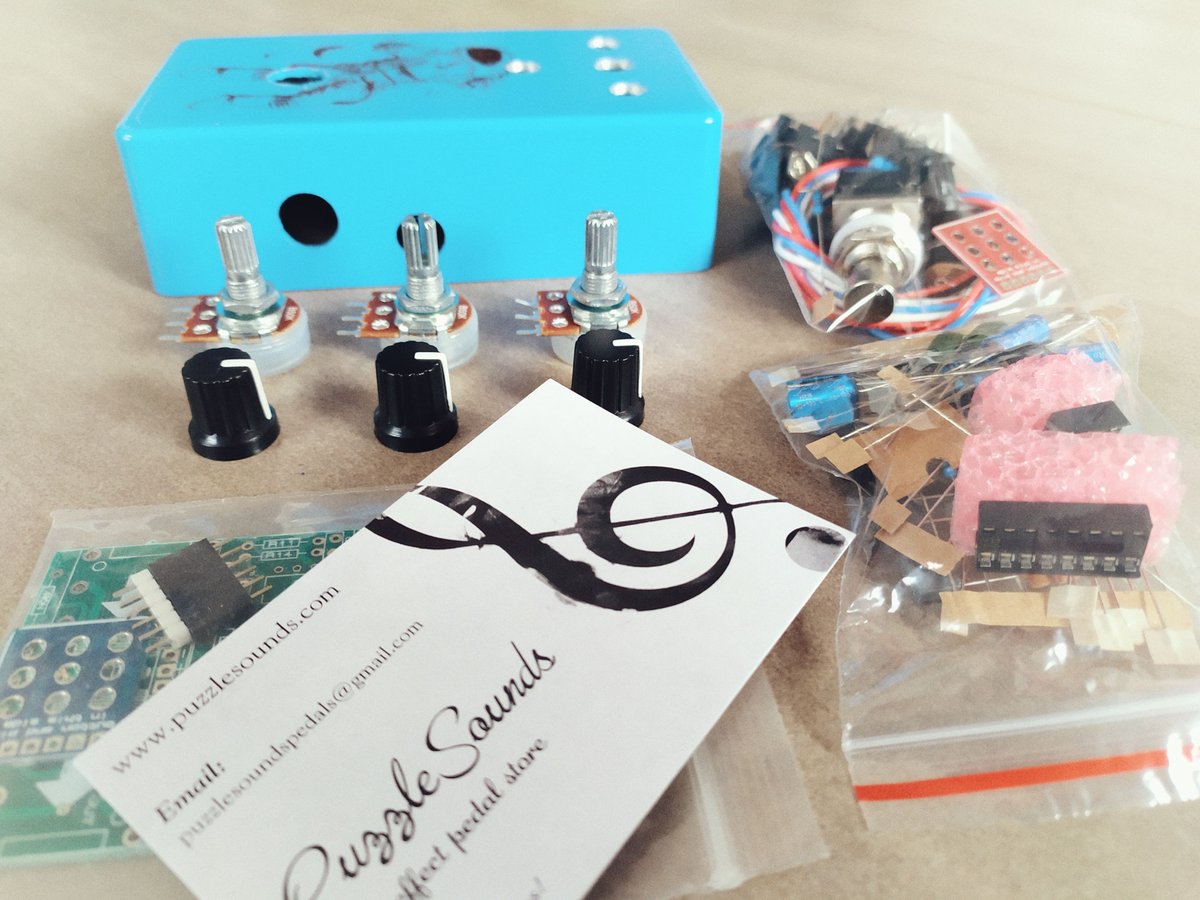 puzzle_sounds's tweet photo. We just shipped this Deep Blue Delay kit with custom graphics to the Czech Republic!

#diyeffects #pedalboard #geartalk #knowyourtone #guitar #electricguitar #diy #electronics #handmade #smallbusiness #picoftheday #kit #custom https://t.co/oKEXC8DNnQ