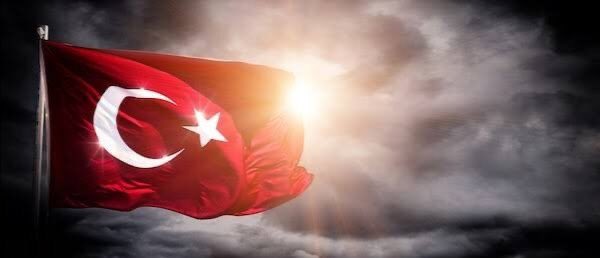 Bir hilal uğruna, ya Rab...
8 ŞEHİT
