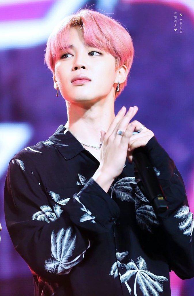 Mochicat_'s tweet photo. @jeontro I MEAN COME ON LOOK AT THIS CUTIE 💕😭 https://t.co/30sKluxWNx