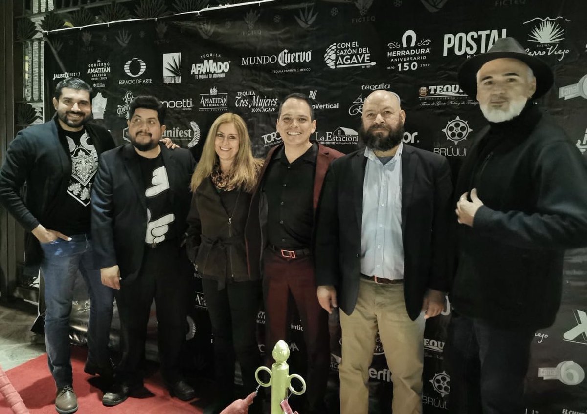 JcaTalents's tweet photo. Ayer por la noche, presentes en la ceremonia de apertura del @fictequila Mucho éxito para la 4ta edición! 🎬 

@EdwinRuizActor @Erasmonoficial @yobetancourt @alvarezjulioc_ @ErickBlackmer @Humbert03056633 

#jcatalents #jcaprofile #thisisjcatalents #redcarpet #fictequila2020 https://t.co/3unNGheatc