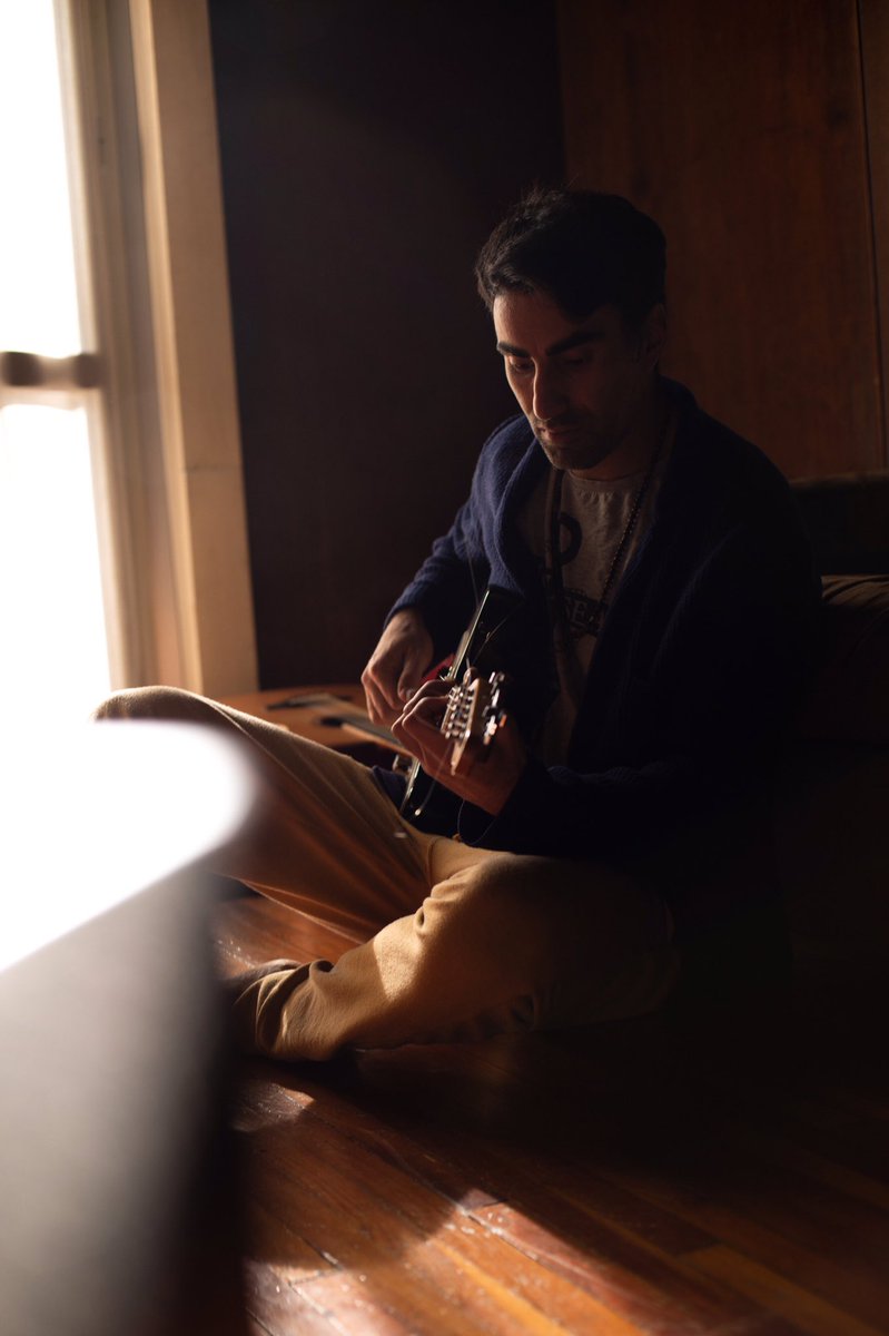 Feb 12th save the date ✨ there will be a surprise for you! But you can already Pre-Save distrokid.com/hyperfollow/an…
More info later on staytuned 👌

#NoRoots #NewMusicAlert #Spotify #AnthonyHed