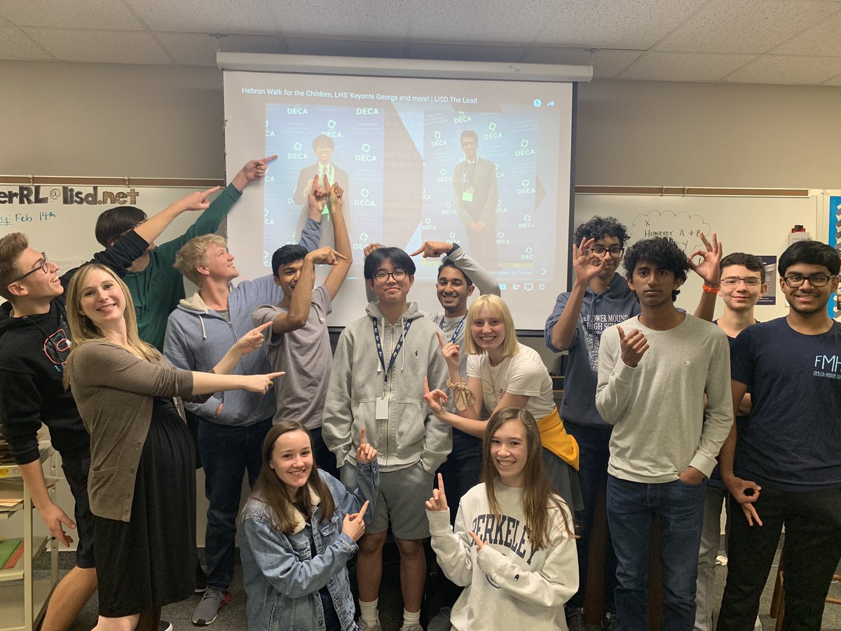 lexFiaccone's tweet photo. watching @LISDTheLead with the best APUSH class  e v e r https://t.co/9wttJY3EgN