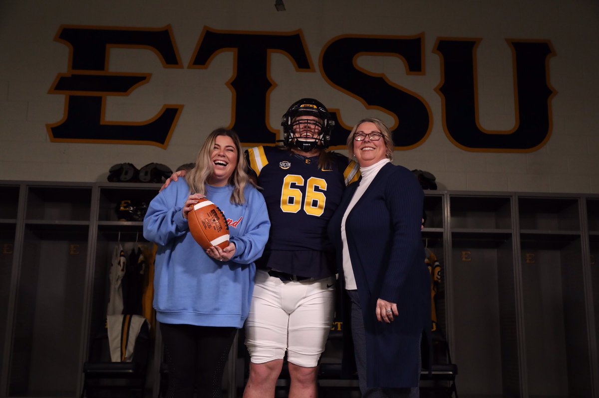 Jackson Riley tweet media