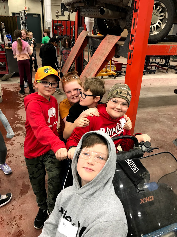 One of our school goals <a href="/ecolemountview/">Mountview Elementary School</a> is helping our Yetis envision a pathway to high school completion. This trip to the CTS dept. has definitely helped with this! Merci, <a href="/LindsayThurber/">École Lindsay Thurber Comp</a> &amp; high-5's to Mr Wade, Mr Smith &amp; Mr Newman for the creative lessons &amp; hands-on activities