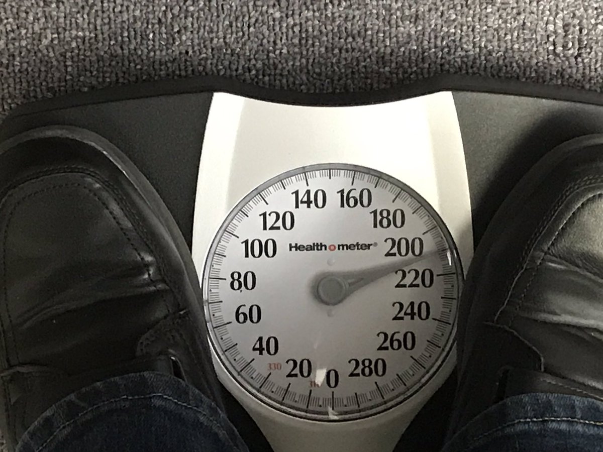 scale shows Haiku Hare weighing 209 poubds and holding