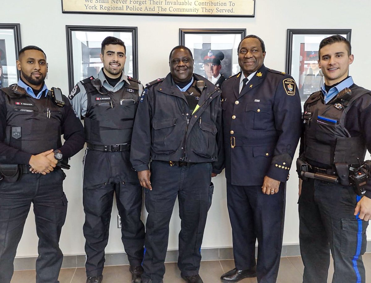 YRTViva's tweet photo. Our diversity is our strength 💪🏿!

On Saturday morning, members of the YRT Enforcement team were proud to join our partners, @officialyrp, at their #BlackHistoryMonth celebration in Aurora. https://t.co/pBFzNKpxa7