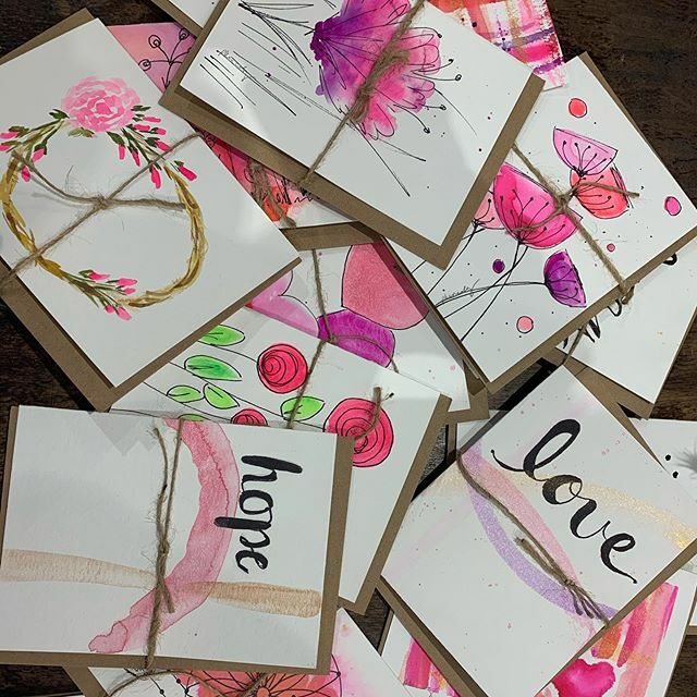 craftgallery502's tweet photo. Hand painted watercolor Valentine cards. https://t.co/Q0Fpyex5OV