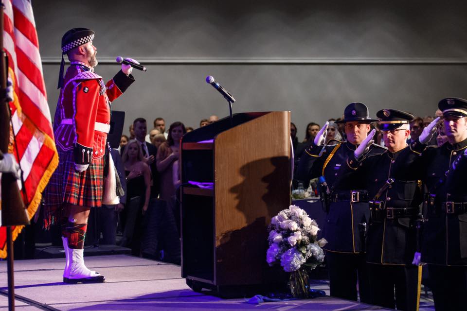 ORCorrections's tweet photo. DOC had the pleasure of participating in the Oregon Law Enforcement Ball and Auction put on by the @fallenbadge Foundation. What a special organization. https://t.co/7MM7RHcD2I