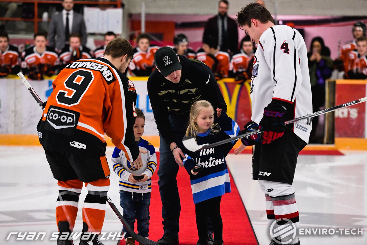 winklerflyers's tweet photo. A huge thank you to the entire @FalkFehr Foundation for their support of Family Day yesterday. Thank you for all you do for the community. #goflyersgo https://t.co/ngBJzvwMch