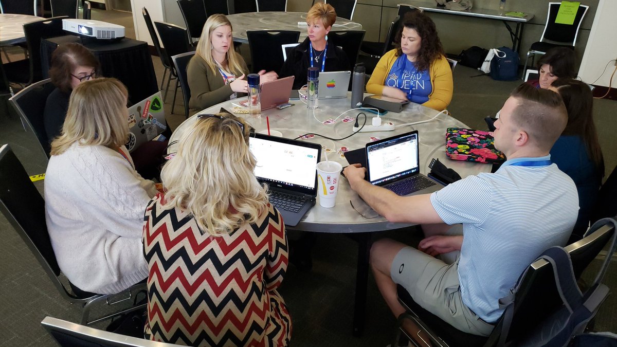 J_Bimmerle's tweet photo. What are you favorite apps that you can't live without? @AdobeSpark @Flipgrid @wakelet @NotabilityApp @anchor are a few mentioned during the #apptastic #solutioncircle session. #tcea #notattcea https://t.co/mdPytfG6UO