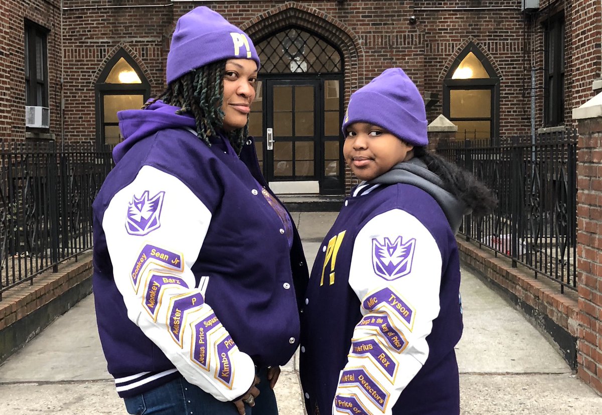 BernadettePric9's tweet image. 🚨🚨 SEAN PRICE DECEPT  @SeanPrice RUCKDOWN VARSITY JACKET NOW AVAILABLE 🚨🚨DM @guttahwear TO PURCHASE NOW!! LIMITED!! #seanprice #seanp #ruck #heltahskeltah #decepts #brownsville #bootcampclik PROCEEDS GOIN TO THE PRICE FAMILY DM FOR INFO sizes M-4XL