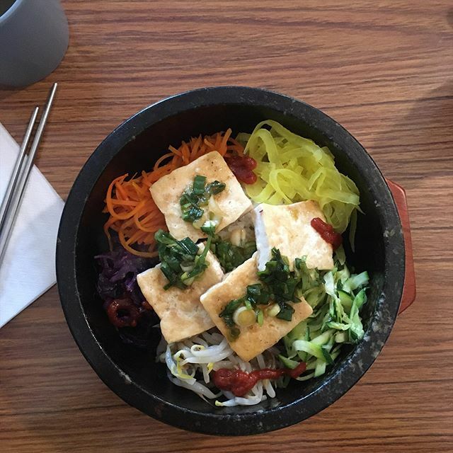 LDLanguages's tweet image. How was your weekend? We found warm + tasty Korean food in Norwich! 😍🇰🇷🥢 What are your language plans for the coming week? #wedolanguages ift.tt/2OoqpI2