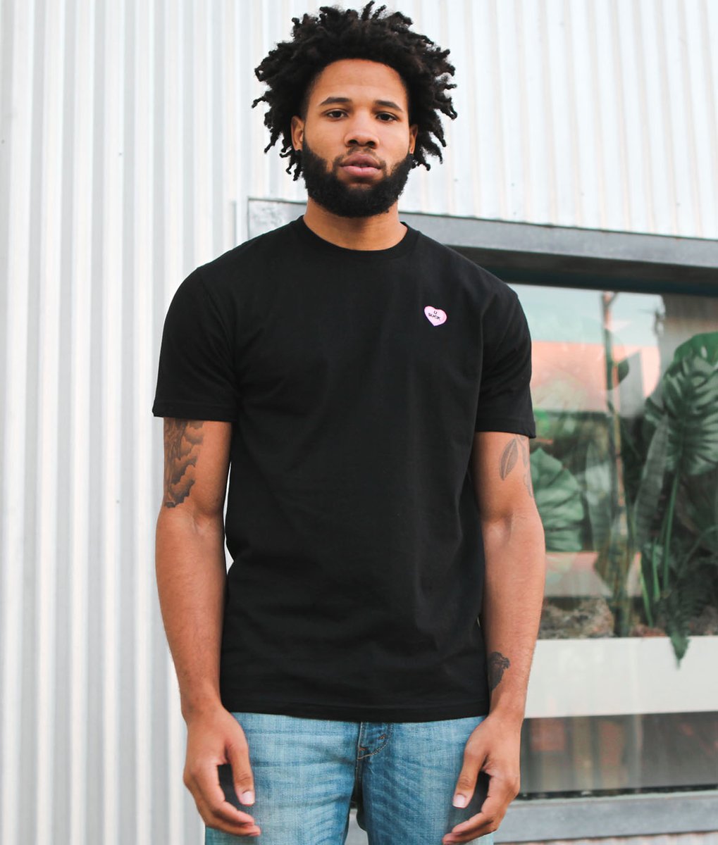 Karmaloop's tweet photo. No date?
Who gives a F**k!!!
@riotsociety has you covered with the Luv Sux collection, available now on https://t.co/5SPBtlRCsS
https://t.co/Bo3g0NyoLX
#RiotSociety #luvsucks #getlost #picoftheday #karmaloop #streetstyle #street #streetwear #streetphotography https://t.co/LCM0Ui4GBM