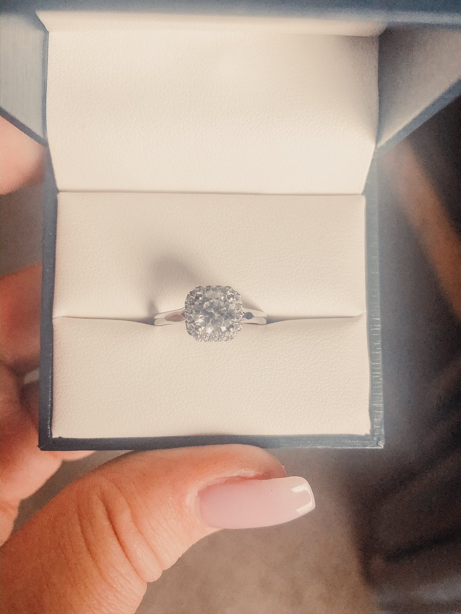 meadowherman's tweet photo. We’re engaged 💕💍 https://t.co/16svFiiSlN