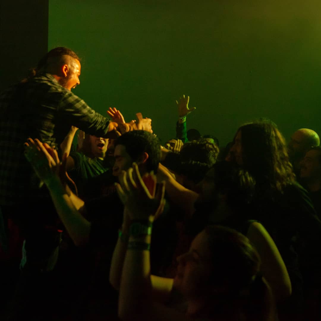 DiscomfortZoneB's tweet photo. Aquí tenéis unas cuantas fotos del Refugees Fest del mes pasado.
Para nosotros fue una pedazo de experiencia y esperamos que lo haya sido también para vosotrxs.
¡ESPERAMOS VEROS ESTE SÁBADO EN LA SALA ANA MÁRQUEZ! 
Link del evento: https://t.co/SmtXkTq0XM https://t.co/r3IJnFjdLT