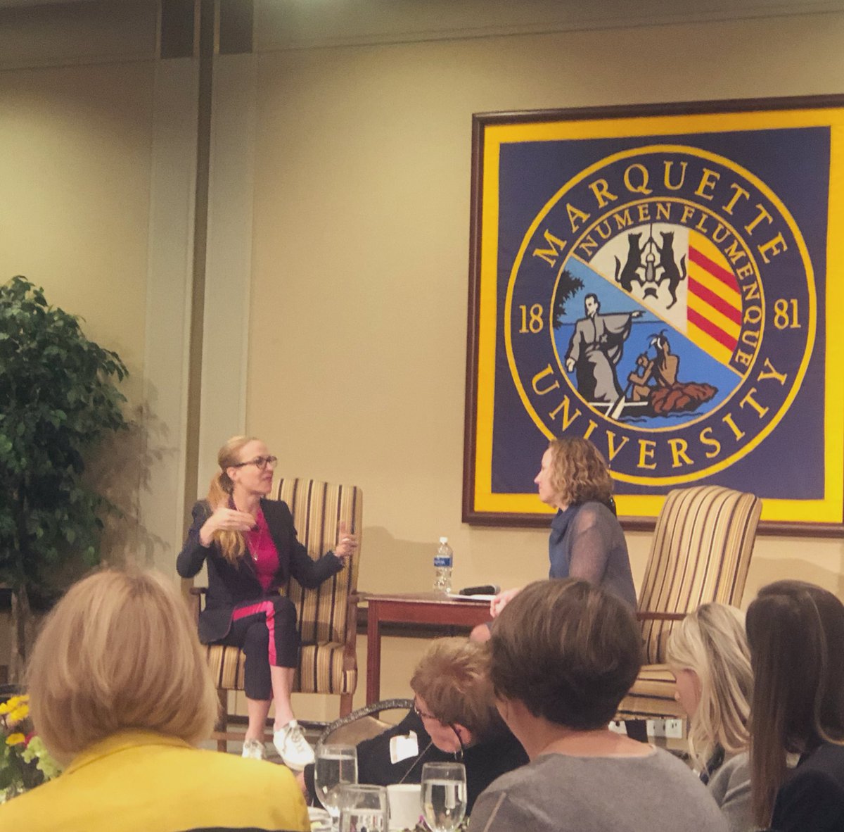 LynnCGriffith's tweet photo. Amazing lunch talk by @MarquetteU alum @jeanniegaffigan on her ever-evolving journey to gratitude and peace. Definitely going to buy her book, “When Life Gives You Pears,” about what her pear-sized brain tumor taught her. 🍐 Inspiring kickoff to #MissionWeek2020! https://t.co/2mciNPejjC