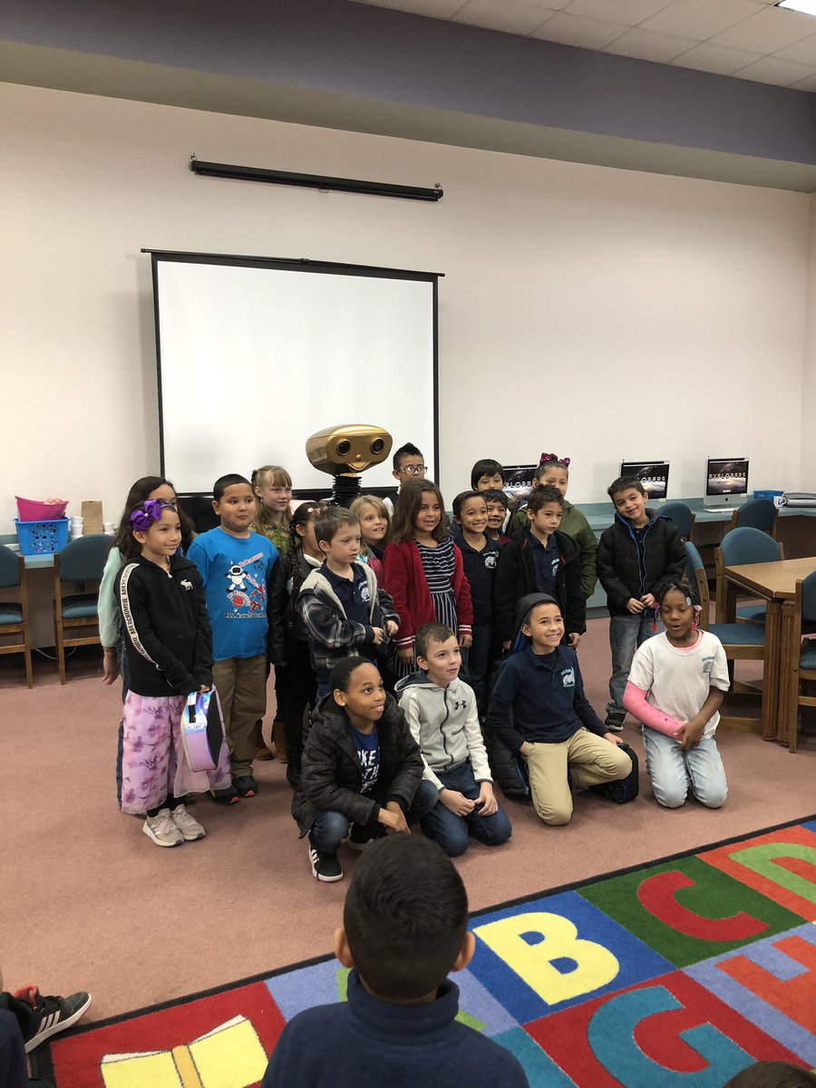 relwlibrary's tweet photo. Celebrating World Read Aloud Day with Agent SANTOS from the El Paso Border Patrol! #guestreader #WhyCelebrate1DayWhenYouCanCelebrateAllWeek @YsletaISD #WRAD20 https://t.co/VrDTWbW4bo