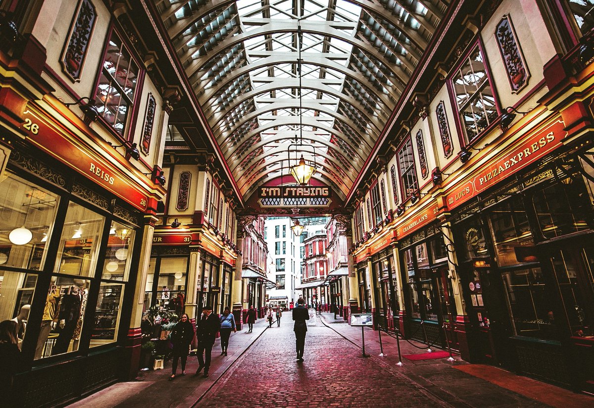 benacross's tweet photo. I'm staying, Leadenhall Market. Everyone has images from here because it's such a cool place to visit. Need to get some new locations to go. 
Also going through old pics because it's been ages since I've been out to get new ones. 
#london #imstaying #leadenhallmarket #wideangle https://t.co/ivUvlMBsCJ