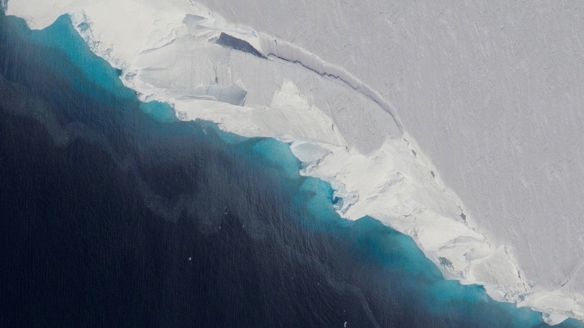 Thwaites Glacier (Credit: NASA/OIB/Jeremy Harbeck)
