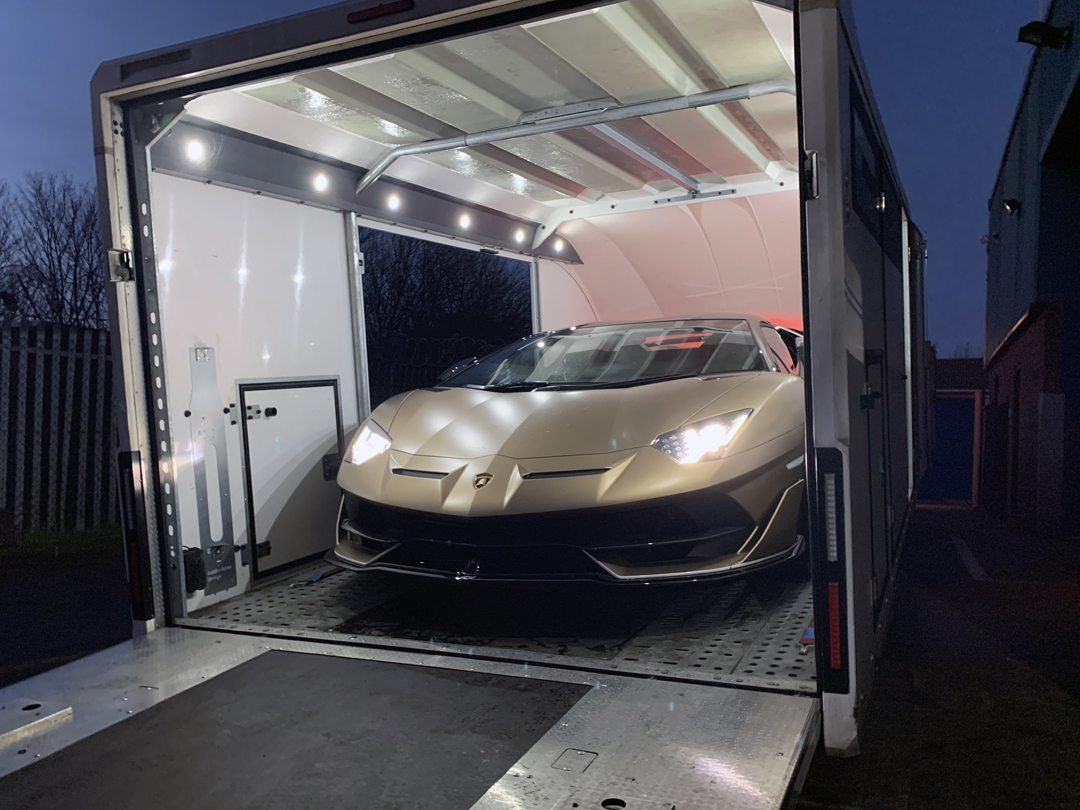 Delivery of this striking Lamborghini Aventador SVJ Roadster back from Topaz Detailing to a customer following full body ppf installation and detailing

#VehicleLogistics #SupercarTransport #VehicleTransportation #BeechesRecovery