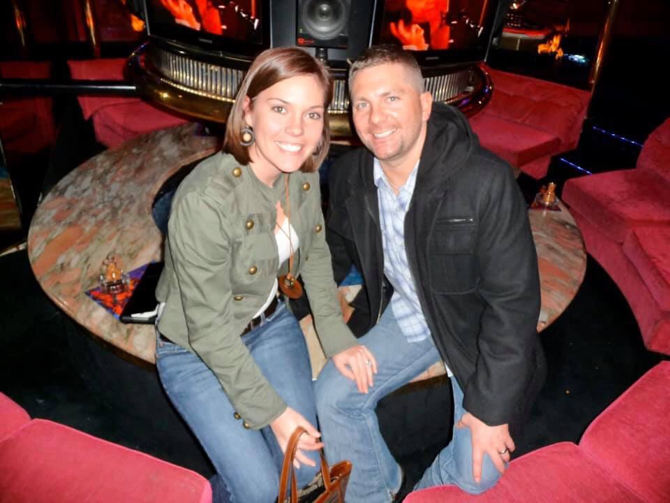 PeppermillVegas's tweet image. Times may change, but your love for Fireside won’t! Check out these great photos from 2010⏩2020.

📷: Cory W.

#PeppermillVegas #FiresideLounge