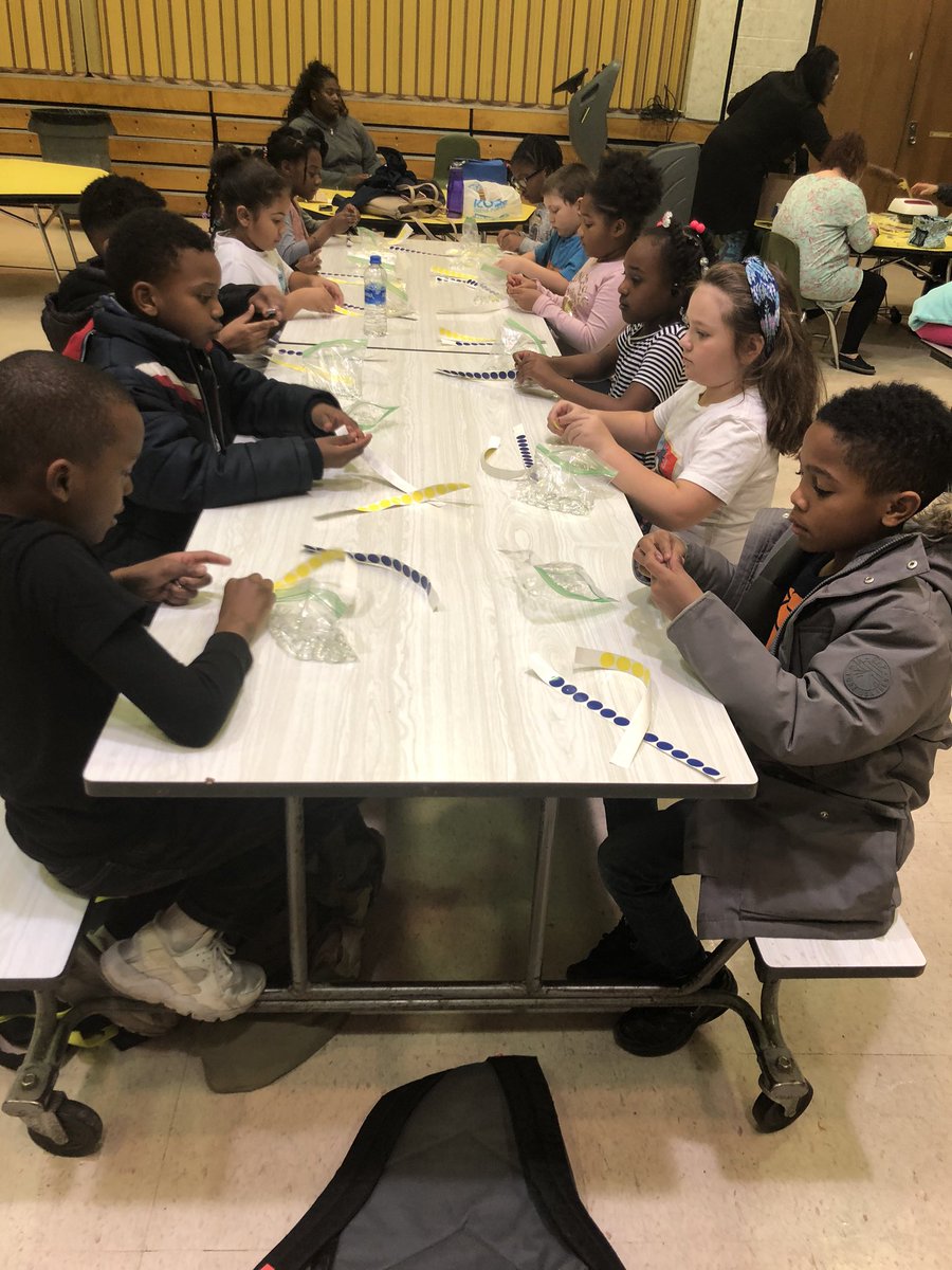 FBWilliams_'s tweet photo. After School CARE Academy students had a great time designing and making #Connect4 family games with #Cricut and Officer J &amp; Miss J @PocomokeElem @PESAfterSchool 💙💛 https://t.co/GtRh0dL0Y2