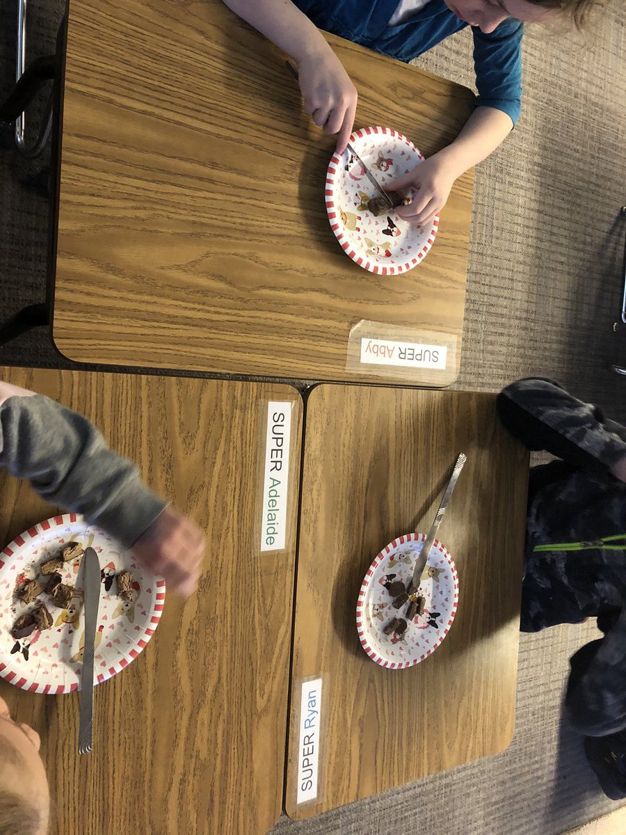 KiahSwanson's tweet photo. No, really, fractions can be fun! Just relate them to food. Everything is better with food. @MountainSchools https://t.co/qwXnUKrRtG